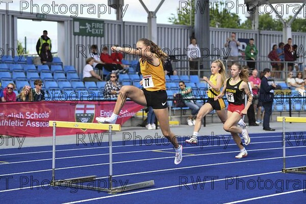 m IG-300m-Hurdles,-English-Schools -Track-&-Field-Champs-20223667- -5212