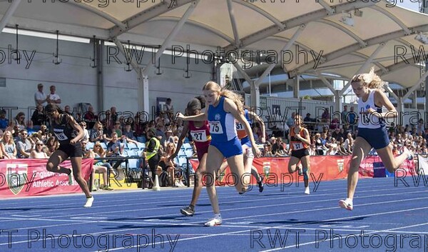 m Snr-Girls-200-Final,-English-Schools -Track-&-Field-Champs-20223667- -4141